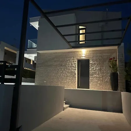 Sunset Yerakini Villa