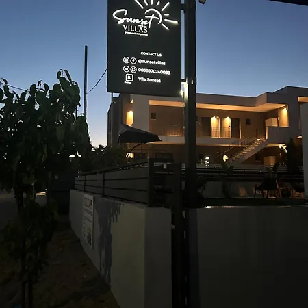 Willa Sunset Yerakini *