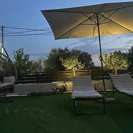 Sunset Yerakini Vilă
