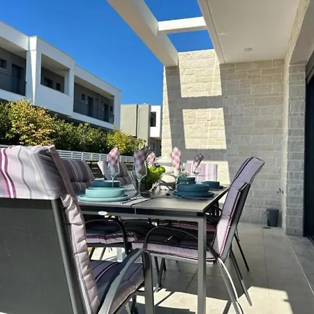 Sunset Yerakini Villa *