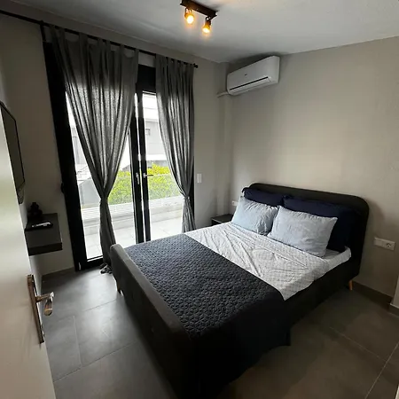 Sunset Yerakini Villa *