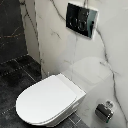 Sunset Yerakini Polýgyros